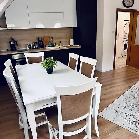 Deluxe Centre With Free Parking Apartment
